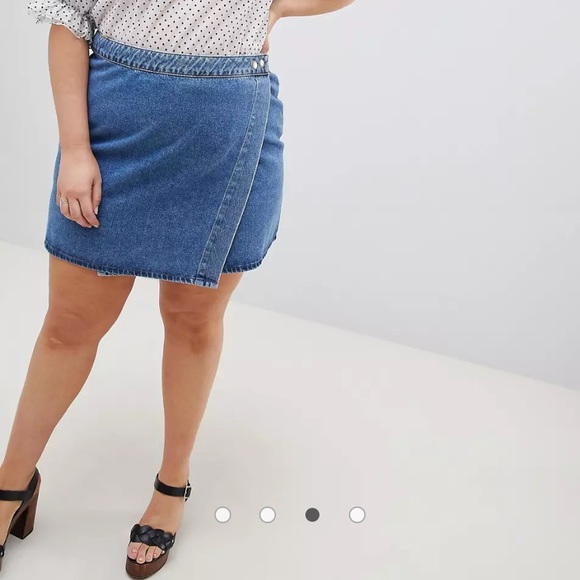 ASOS DESIGN Curve Denim Wrap Skirt in Midwash Blue, Size 14 - Picture 3 of 9